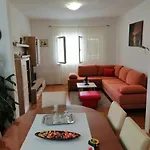 דירה With A Parking Space - 13910