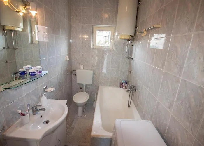 With A Parking Space - 13910 Apartman *